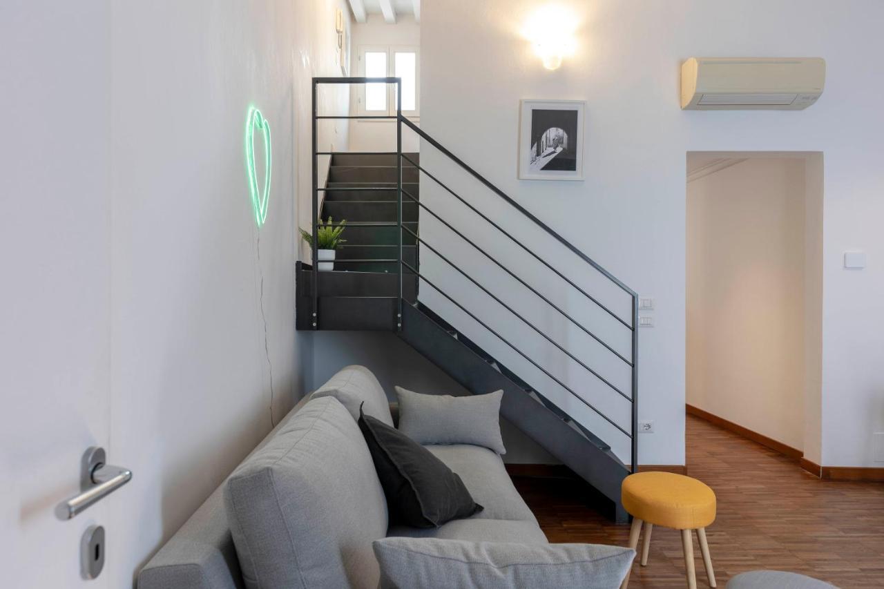 Charme In Santa Maria Novella Apartment Firenze Bagian luar foto